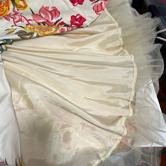 Forever 21 Red and Yellow Plunge Neck Sundress vintage retro 90’s - Picture 5 of 11